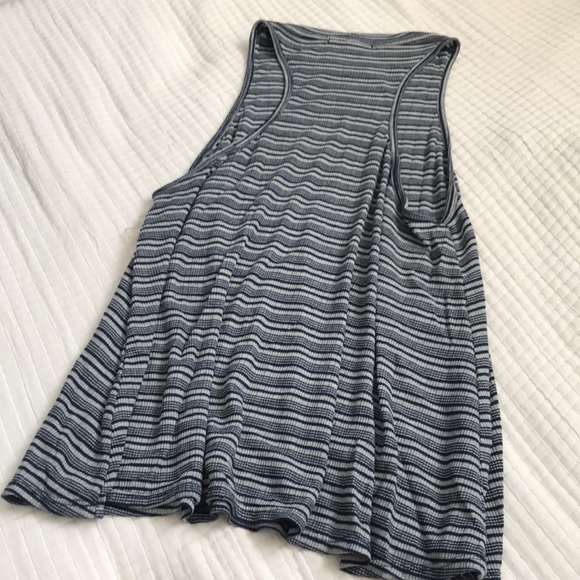 Tank - Picture 2 of 5